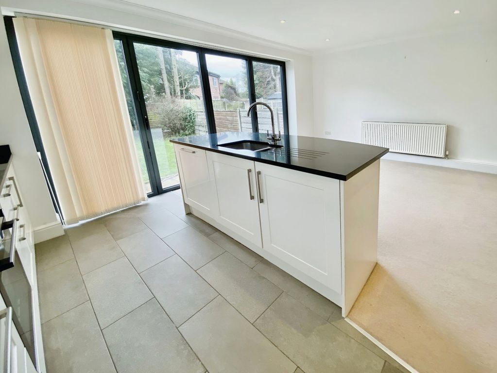 Property photo 3 of 15 Picture No. 30