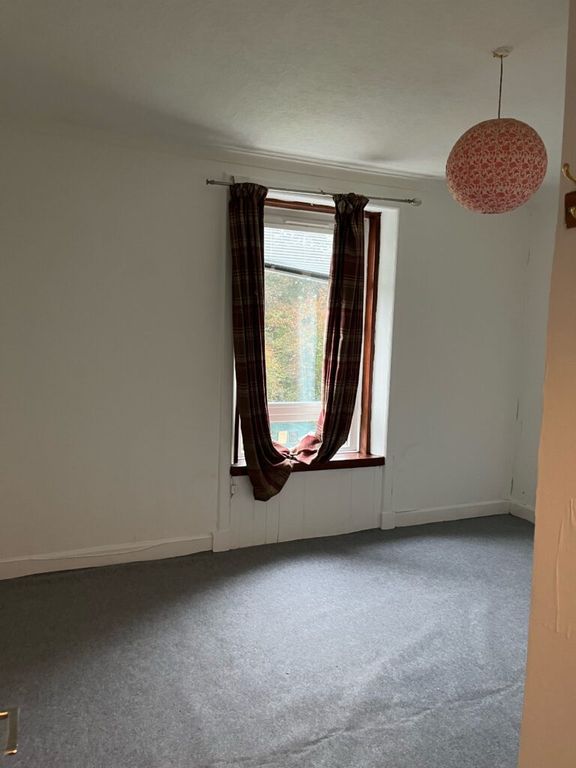 Property photo 3 of 4