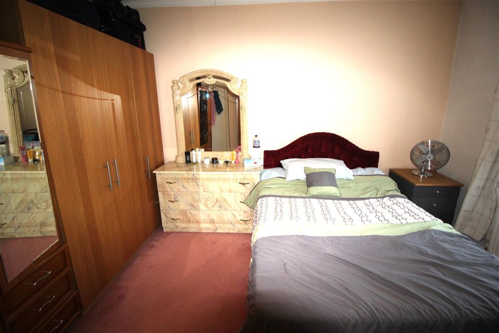 Property photo 2 of 9 Img_1947.Jpg