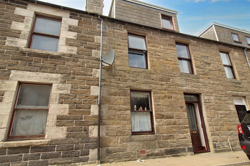 Property photo 1 of 14 Front