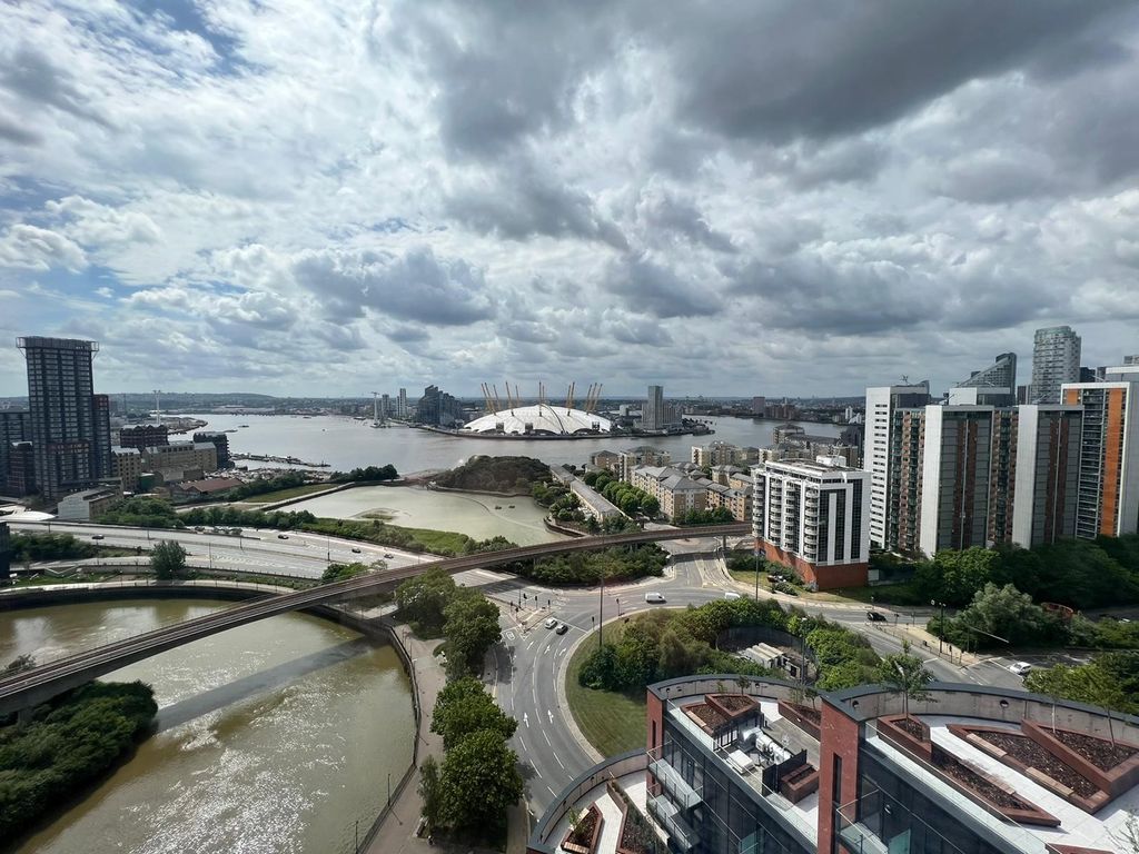 Property photo 1 of 10 View