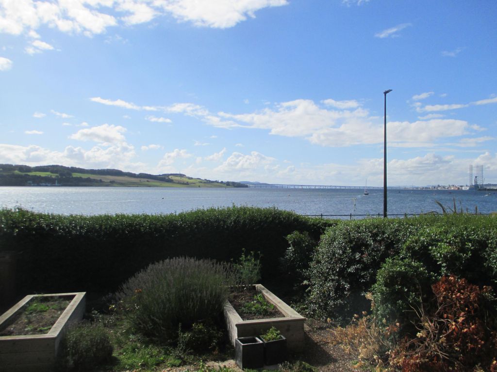 Property photo 3 of 48