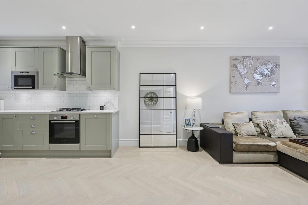 Property photo 3 of 12 Image