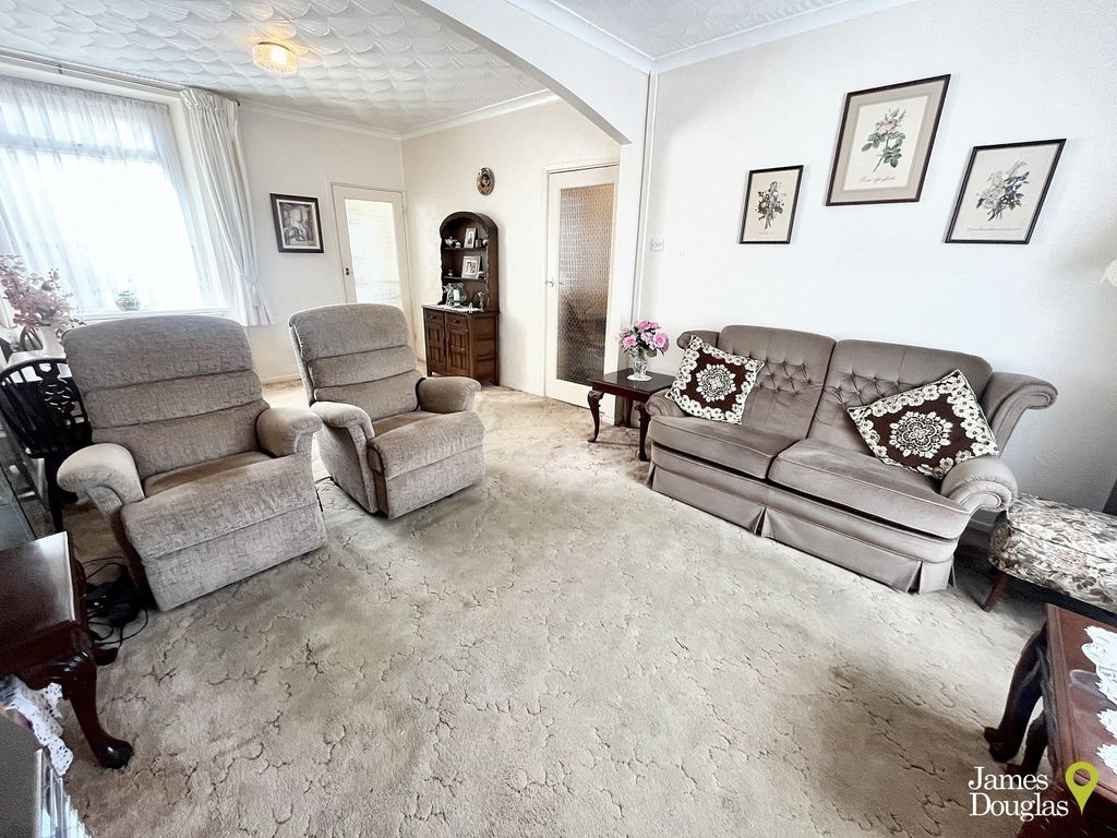 Property photo 2 of 20 Livdin2