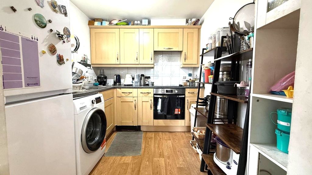 Property photo 3 of 7 Picture No. 13