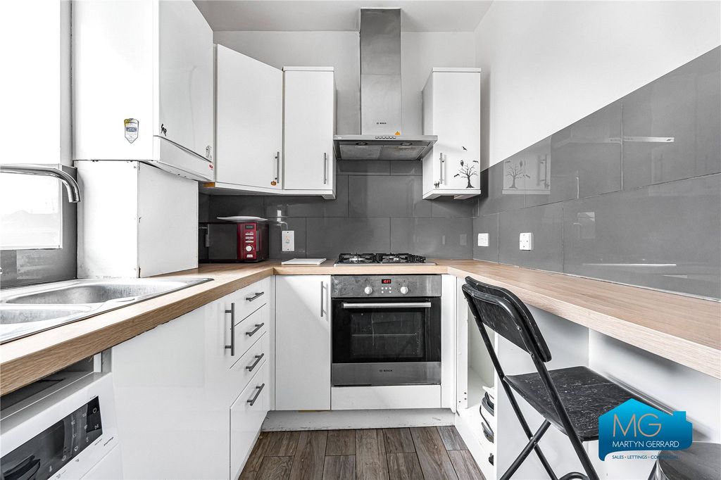 Property photo 2 of 16 Picture No. 19