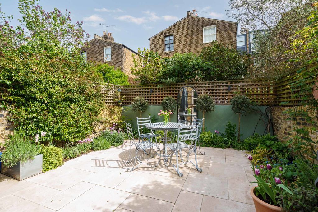 Property photo 2 of 19 Photo 7