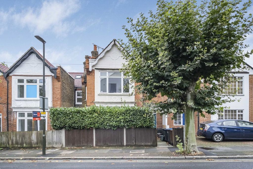 Property photo 1 of 7