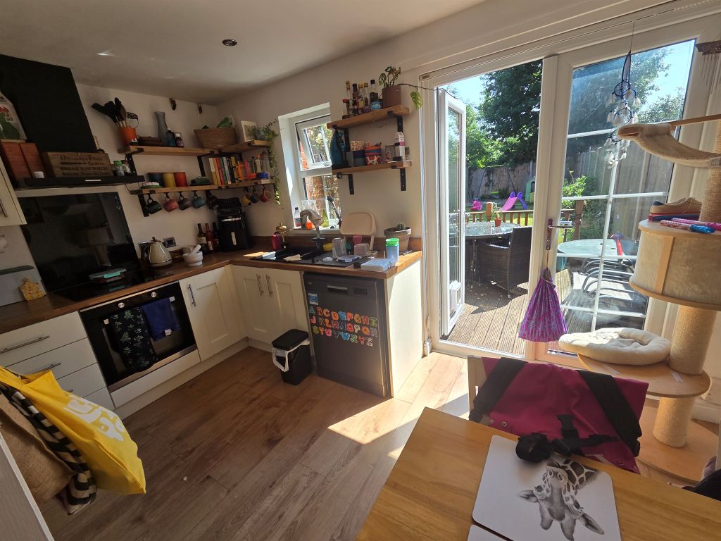 Property photo 3 of 9