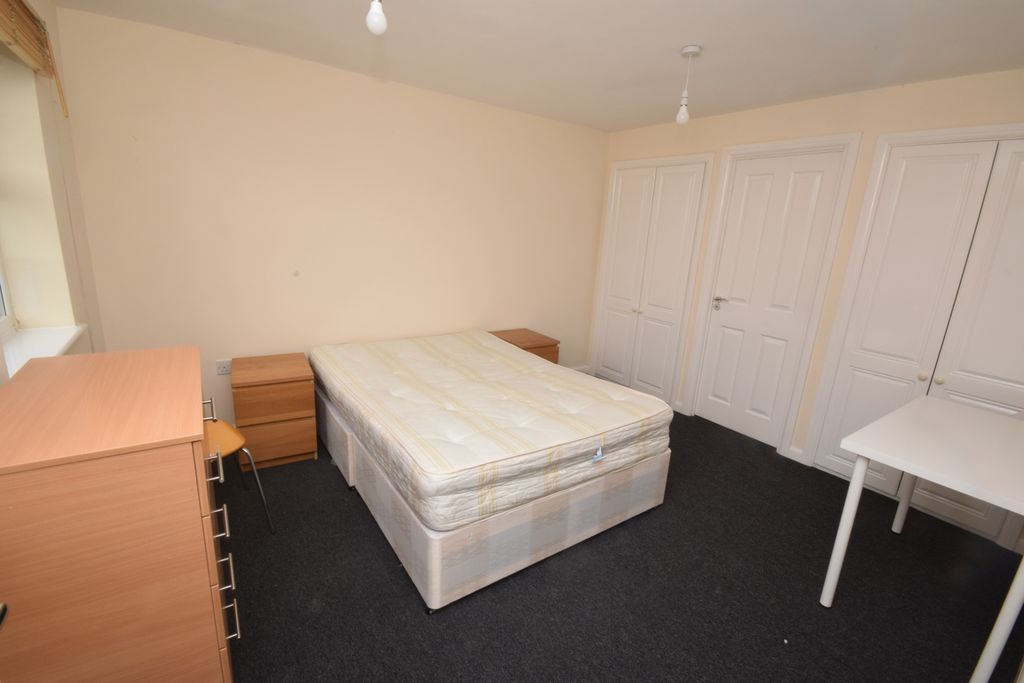 Property photo 3 of 13 Photo 9