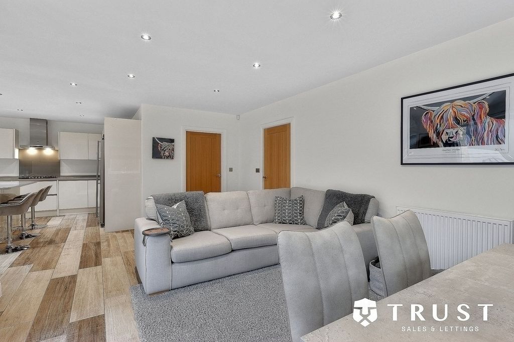 Additional image 7 of 4 bed detached house for saleDuxbury Gardens, Liversedge WF15