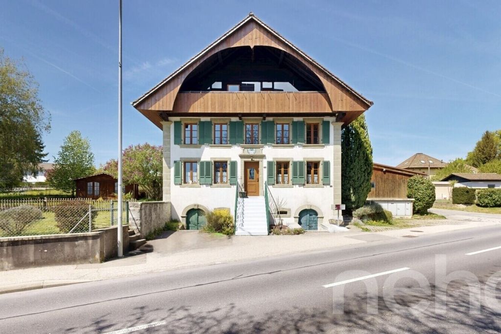 Property photo 1 of 12