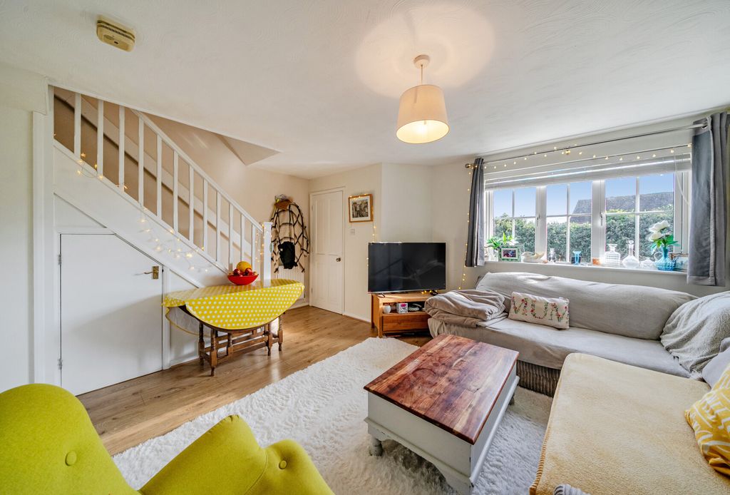 Property photo 2 of 23 1364103-13-691Dd1...