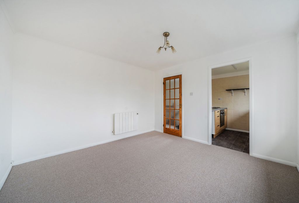 Property photo 2 of 11 1440083-3-69d7Ca5...