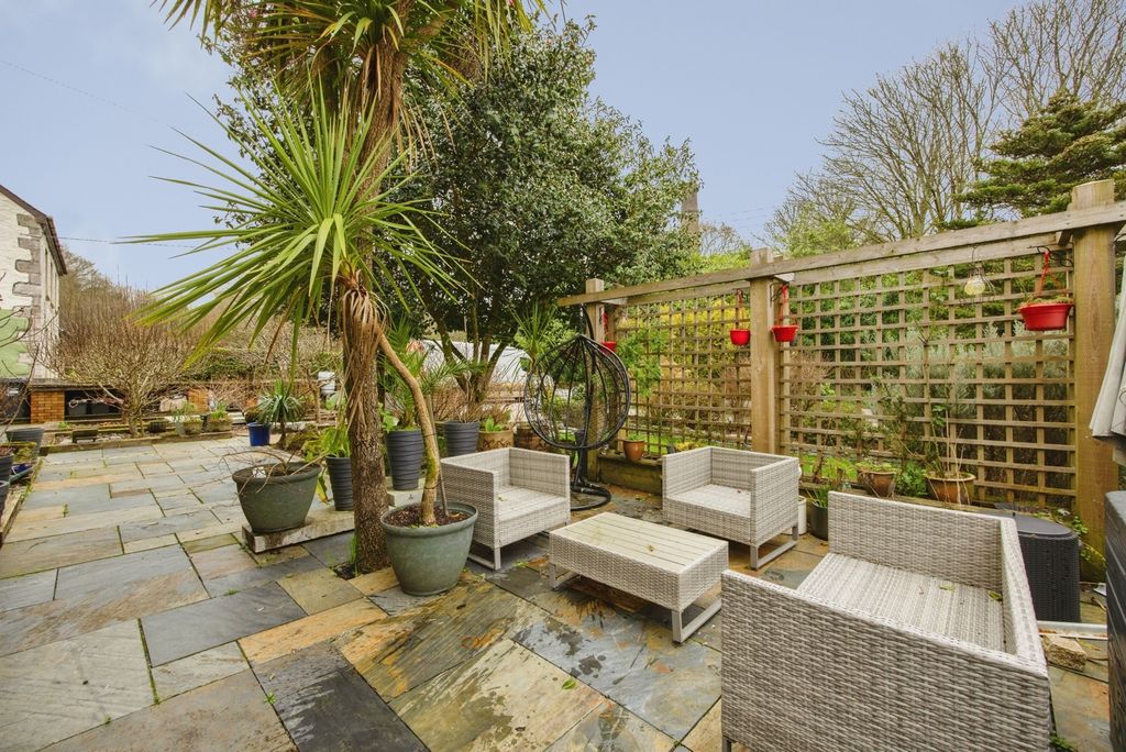 Property photo 3 of 20 Pbox-Img.Jpg