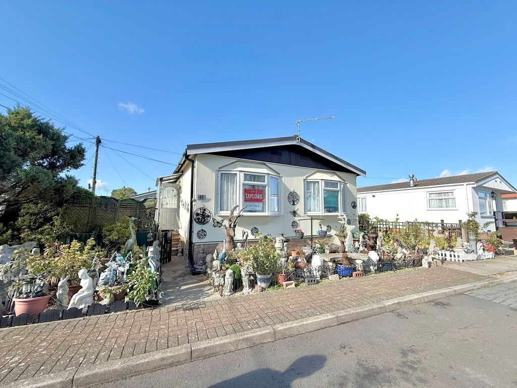 Property photo 1 of 14 Front