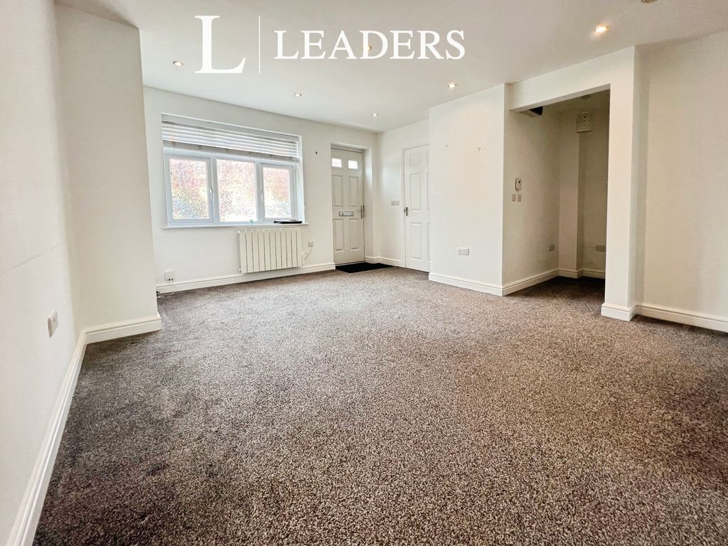 Property photo 2 of 9 2