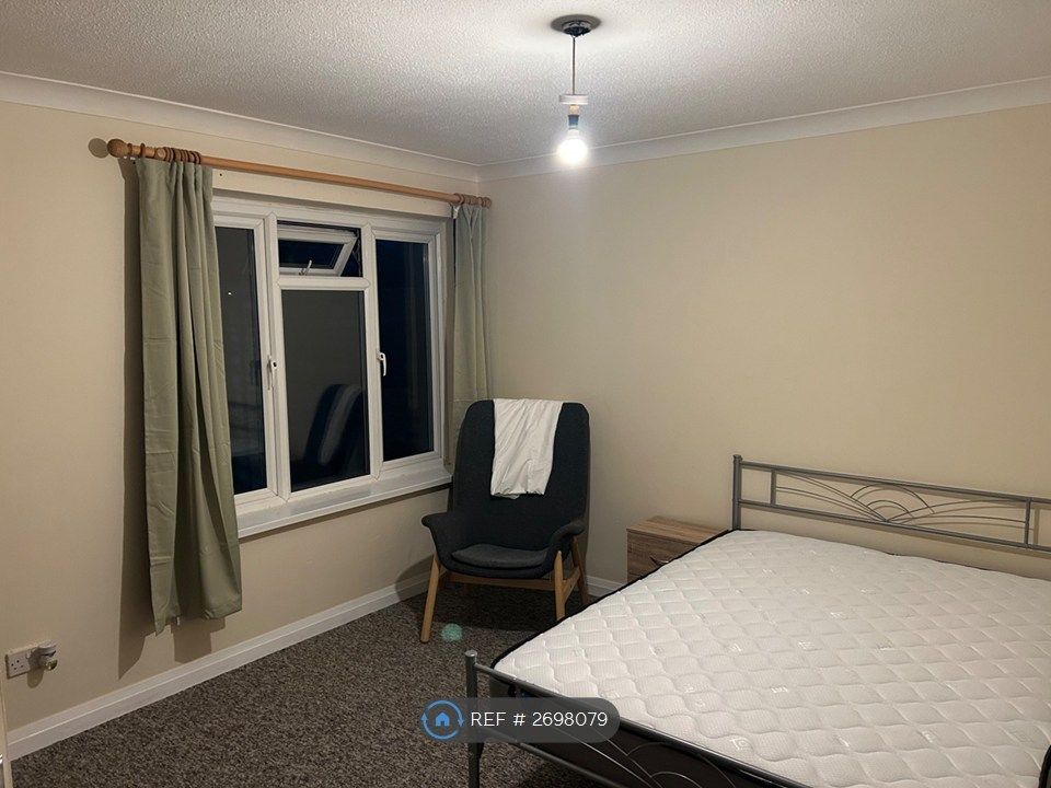 Property photo 3 of 11