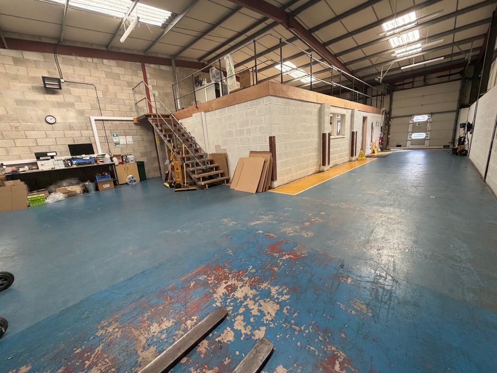 Property photo 2 of 5 Warehouse