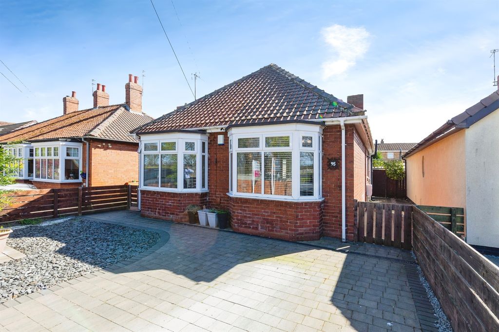 Property photo 1 of 13