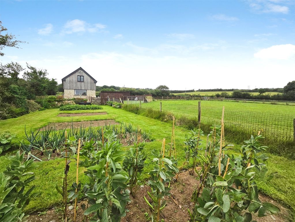 Property photo 1 of 31 Picture No. 03