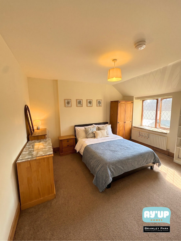 Property photo 1 of 4