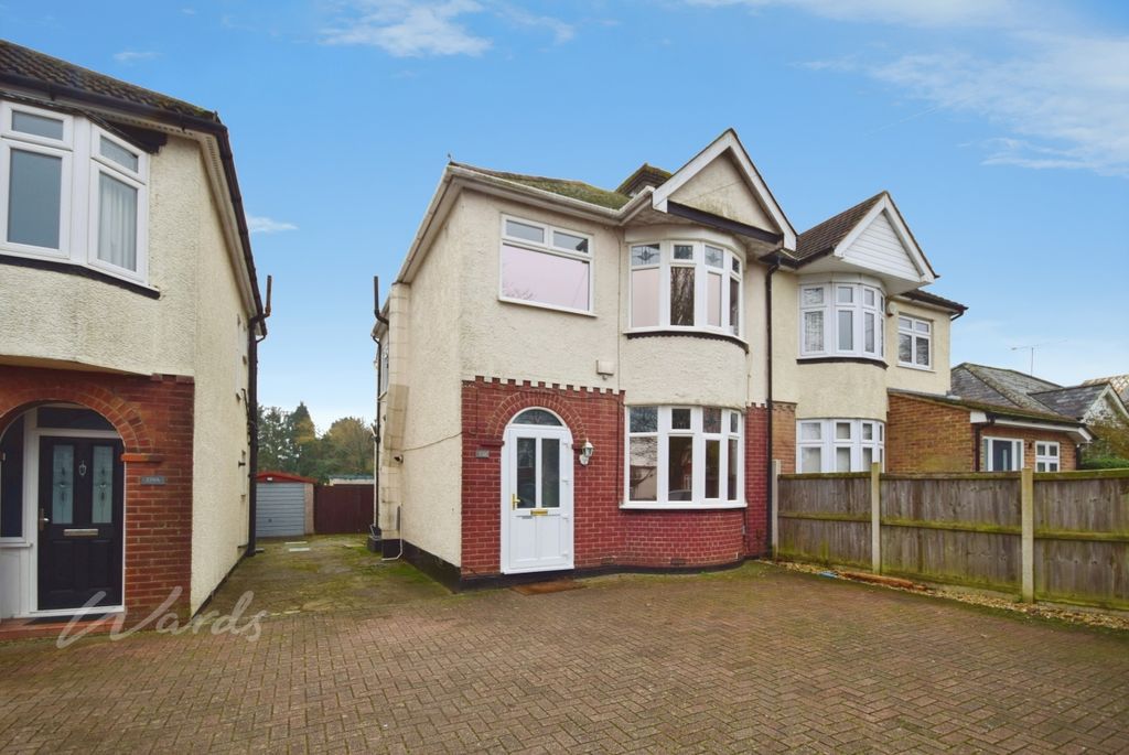 Property photo 1 of 12 City Way Front