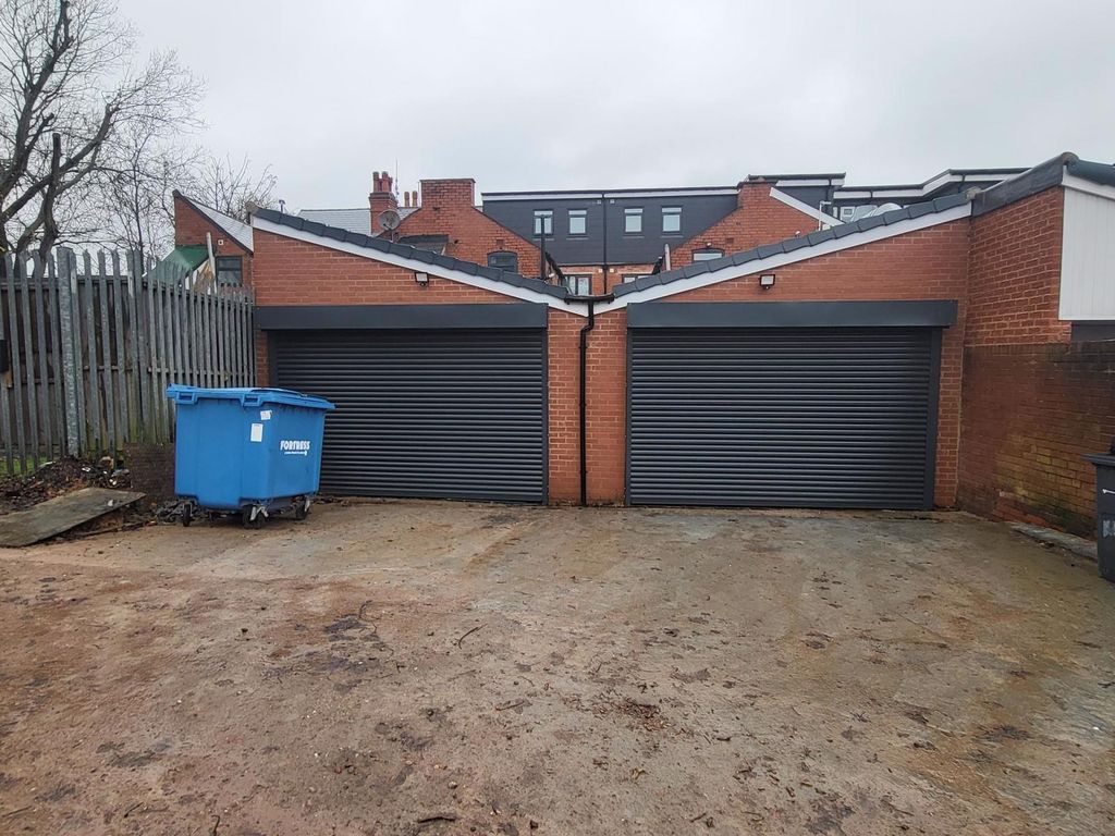 Property photo 1 of 5