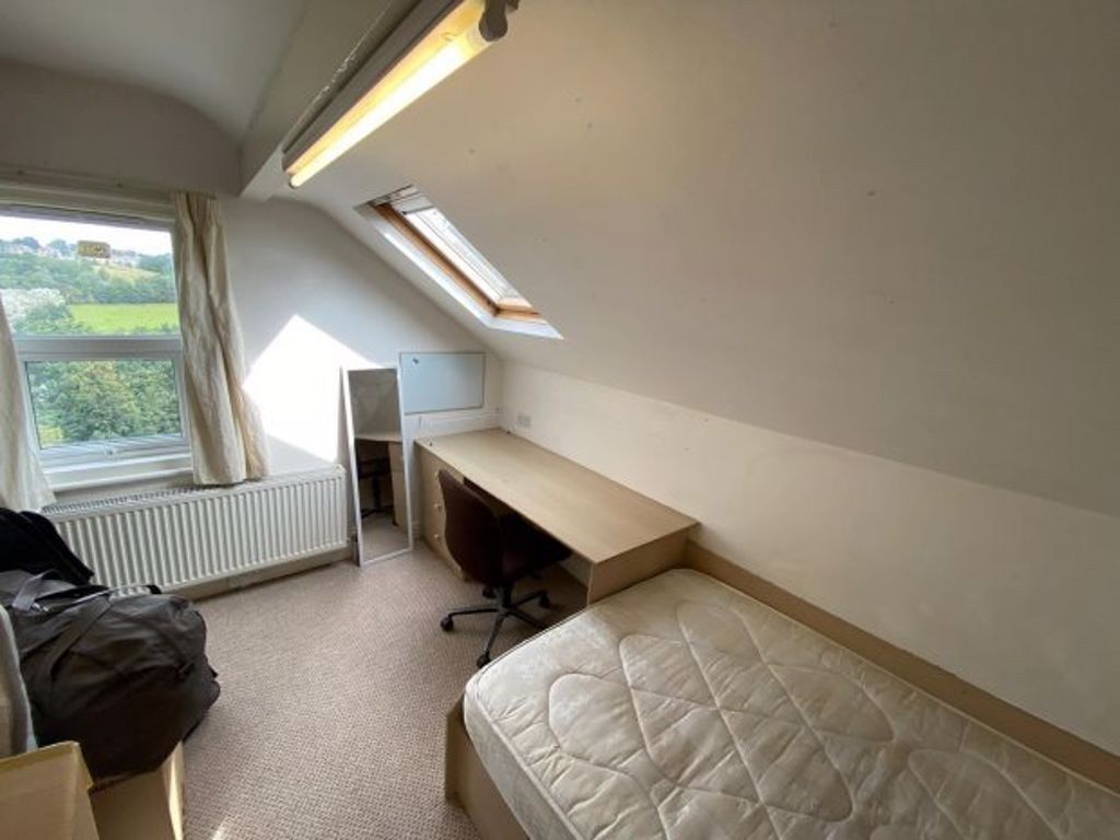 Property photo 2 of 12 A Cozy Student Bedroom Featuring A Single Bed With...