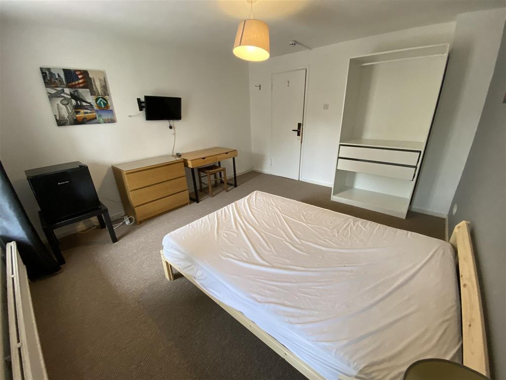 Property photo 3 of 5 Img_2856.Jpg