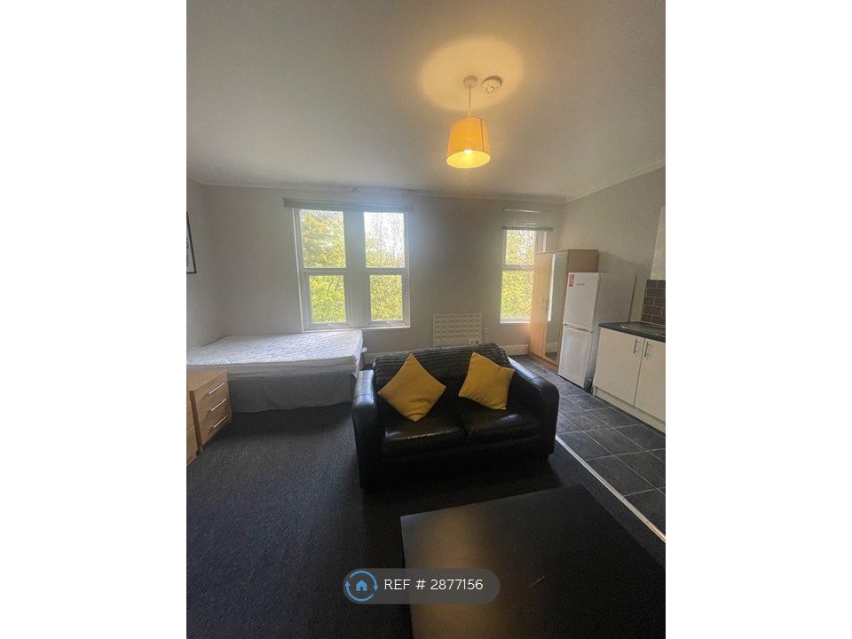 Property photo 3 of 6