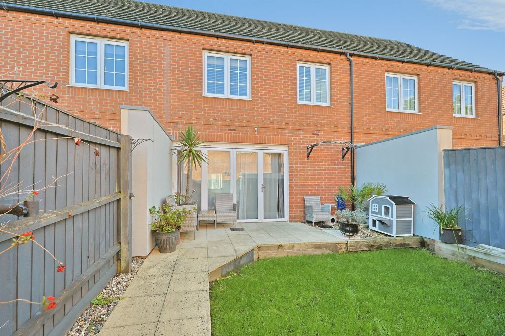 Property photo 2 of 25