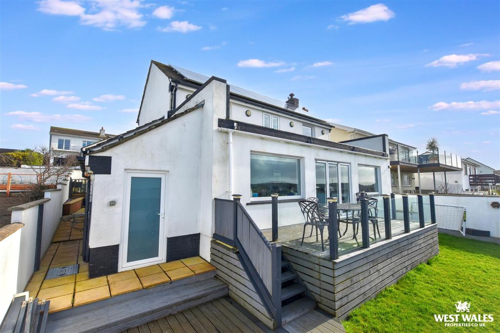 Property photo 3 of 25 6.Jpg