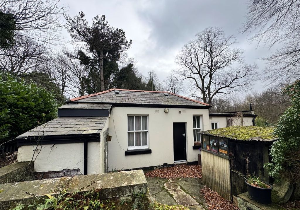 Property photo 3 of 11