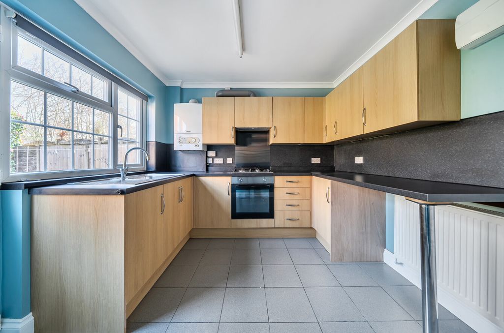 Property photo 3 of 15 1433712-5-69Bbd19...