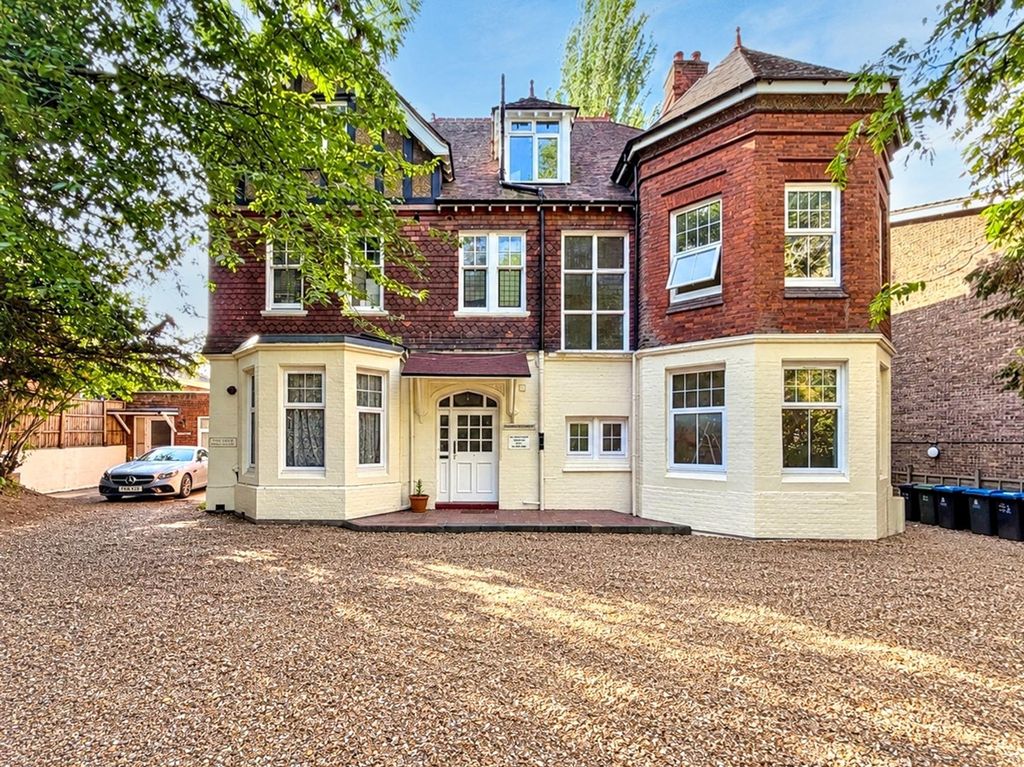 Property photo 1 of 8 Front