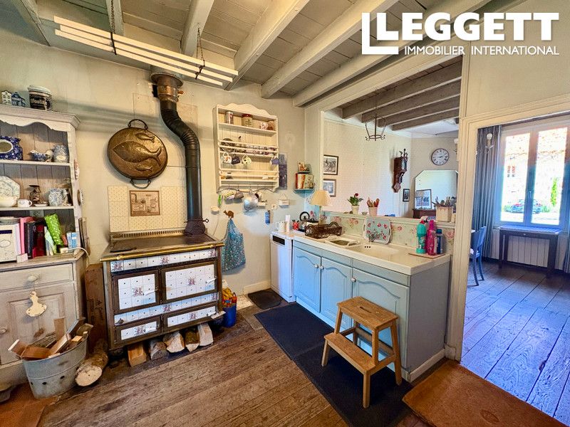 Property photo 2 of 10