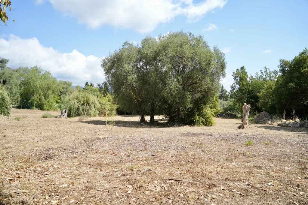 Property photo 1 of 9 Roquefort Les Pins - Colombier Sector - Beautiful Plot Of Land Of 2513 m2