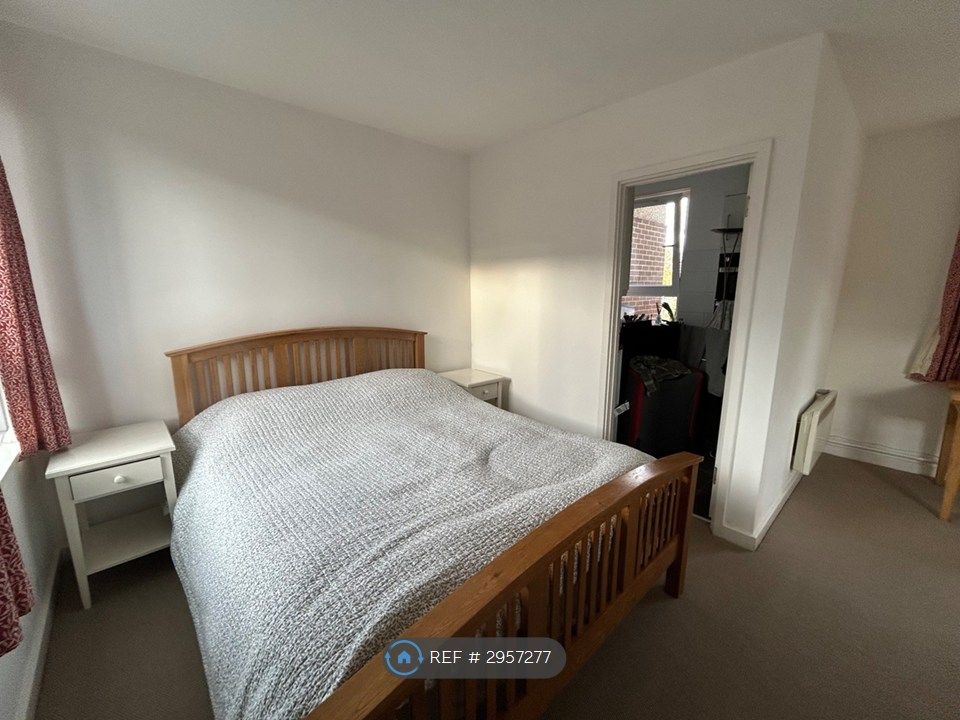 Property photo 3 of 12 Sleeping Area