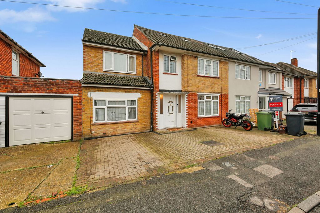 Property photo 1 of 22