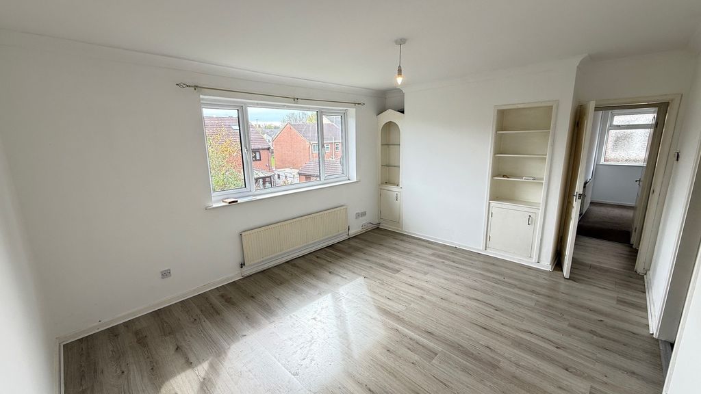 Property photo 1 of 8 Image