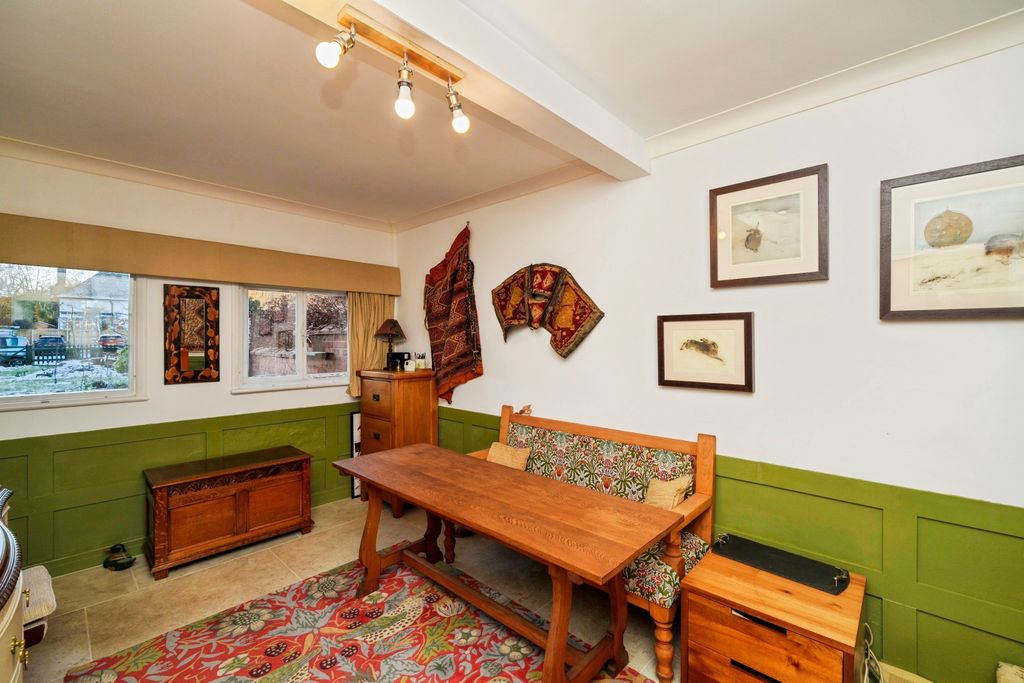 Property photo 3 of 11 Image