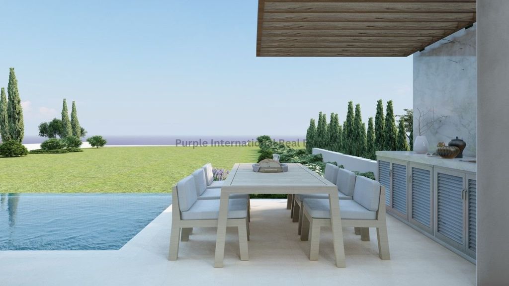 Property photo 3 of 41