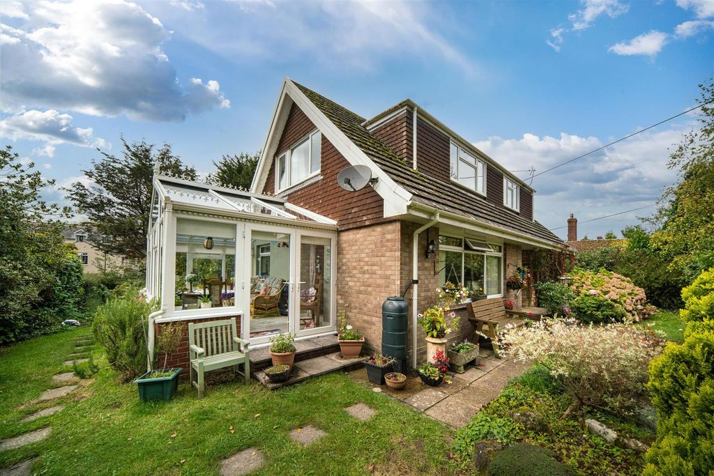 Property photo 1 of 16 Conservatory