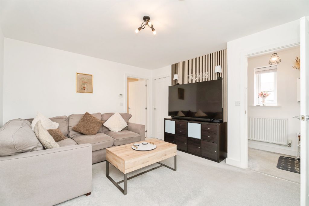 Property photo 3 of 24