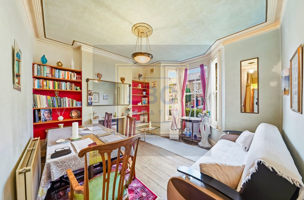 Property photo 3 of 20