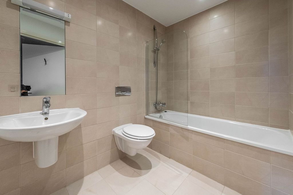 Additional image 6 of 2 bed flat for salePorter Brook House, Ecclesall Road S11