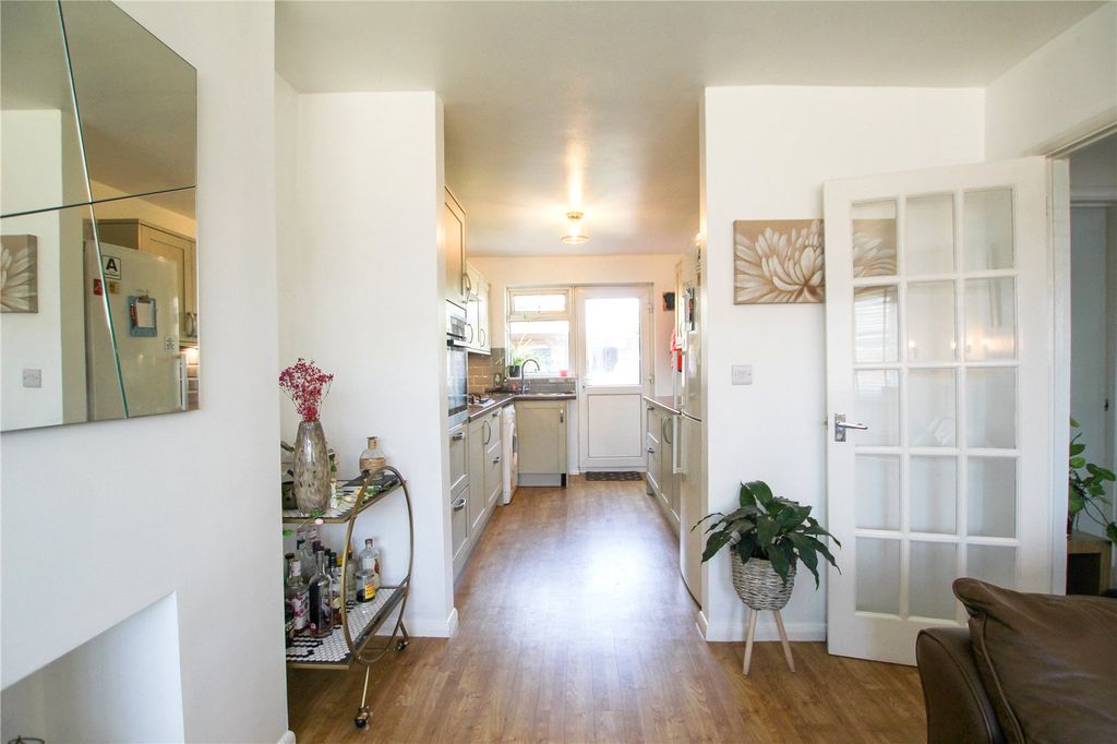 Property photo 3 of 14 Living Room