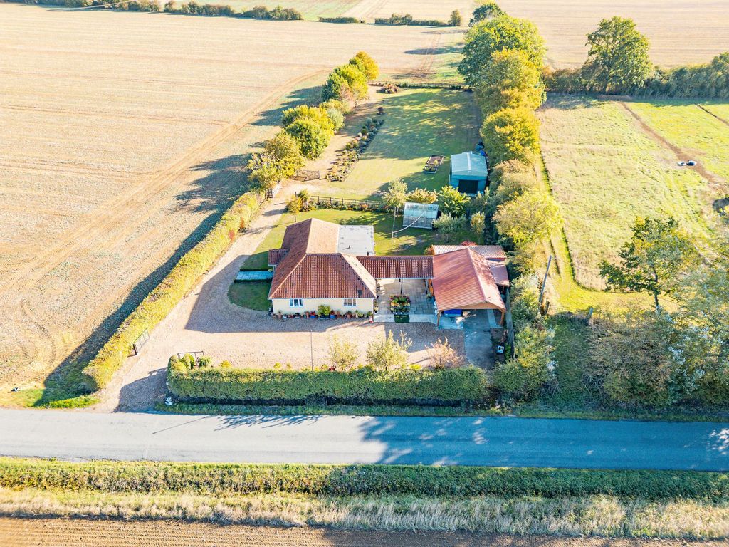 Property photo 1 of 24