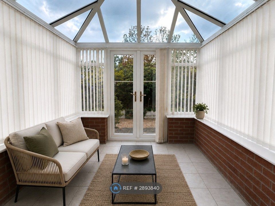 Property photo 2 of 14 Bright Conservatoy